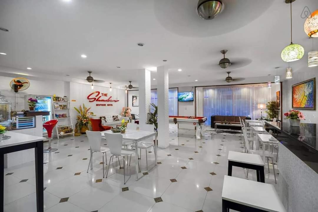The Shades Hotel 50 Meter Beach Front Patong Exterior photo